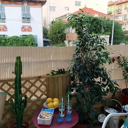 Appartement Bel A 100 Metres De La Nice